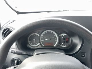 Voertuigafbeelding 8