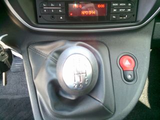 Voertuigafbeelding 13