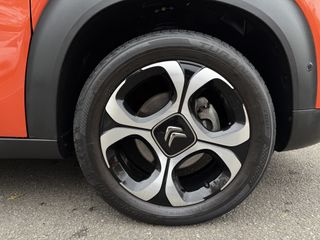 Voertuigafbeelding 9