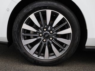 Voertuigafbeelding 12