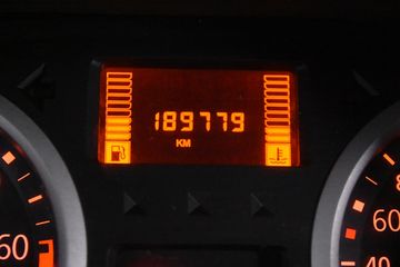 Voertuigafbeelding 8