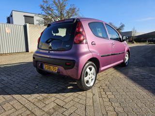 Voertuigafbeelding 10