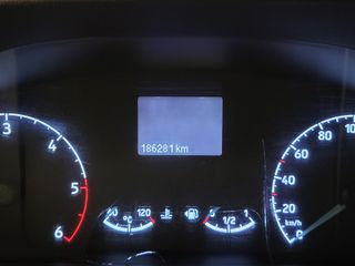 Voertuigafbeelding 9