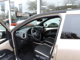 Voertuigafbeelding 16