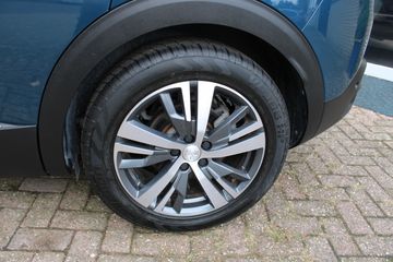 Voertuigafbeelding 8