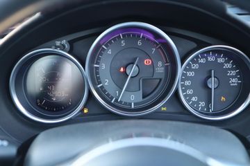 Voertuigafbeelding 6