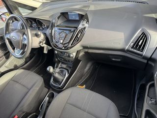 Voertuigafbeelding 16