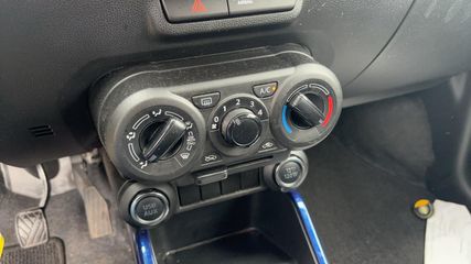 Voertuigafbeelding 6