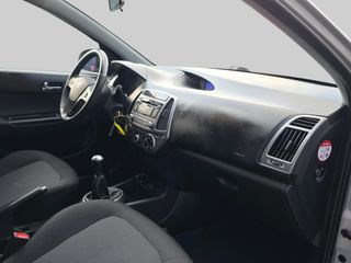 Voertuigafbeelding 12