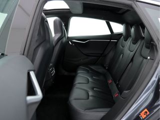 Voertuigafbeelding 8