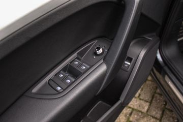 Voertuigafbeelding 37