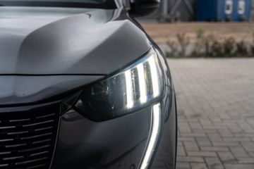 Voertuigafbeelding 12