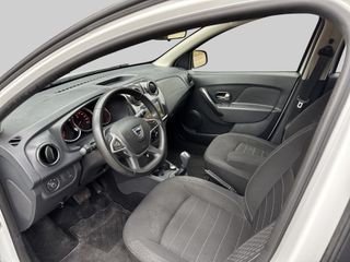 Voertuigafbeelding 9