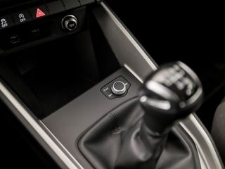 Voertuigafbeelding 24