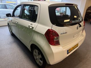 Voertuigafbeelding 4