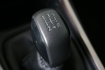 Voertuigafbeelding 35