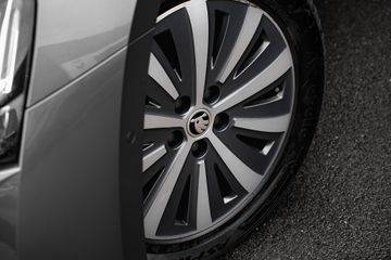 Voertuigafbeelding 4