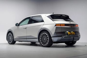 Voertuigafbeelding 2