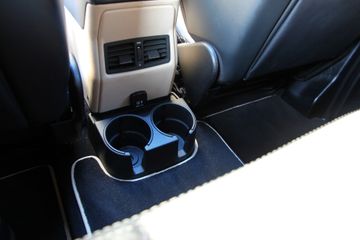 Voertuigafbeelding 37