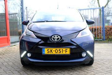 Voertuigafbeelding 6