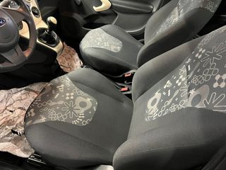 Voertuigafbeelding 8