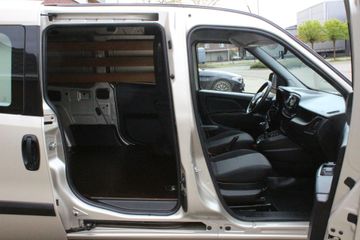 Voertuigafbeelding 12