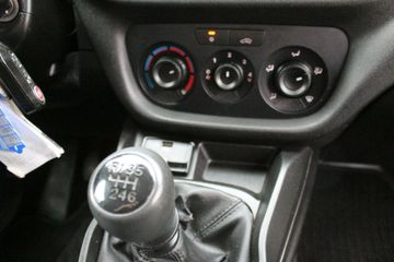 Voertuigafbeelding 17