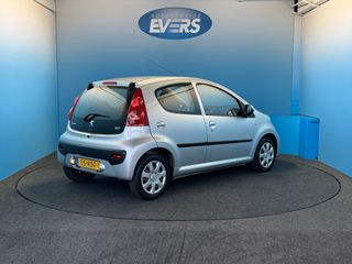 Voertuigafbeelding 15