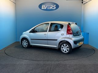 Voertuigafbeelding 9