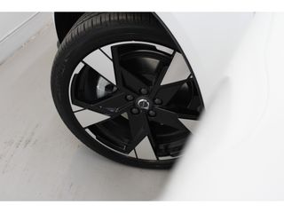 Voertuigafbeelding 17