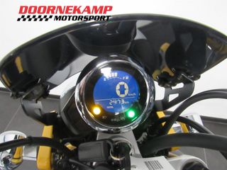 Voertuigafbeelding 6