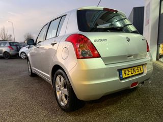 Voertuigafbeelding 3