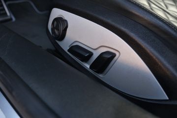 Voertuigafbeelding 25