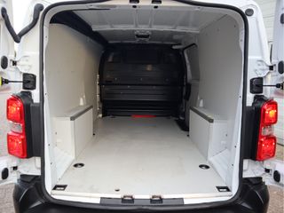 Voertuigafbeelding 14