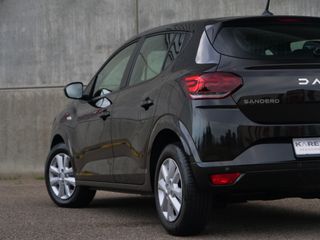 Voertuigafbeelding 18