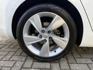 Voertuigafbeelding 12