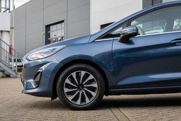 Voertuigafbeelding 6