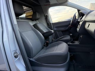 Voertuigafbeelding 12