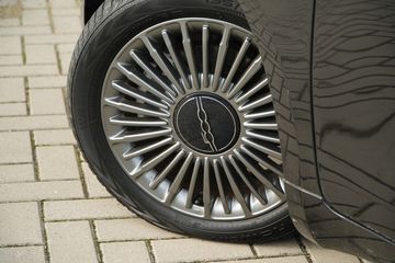 Voertuigafbeelding 16