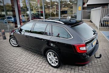 Voertuigafbeelding 9