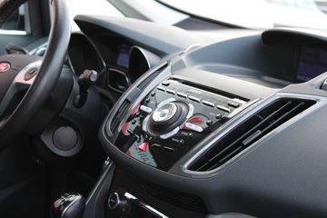 Voertuigafbeelding 9