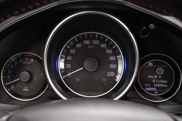 Voertuigafbeelding 15