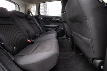 Voertuigafbeelding 6