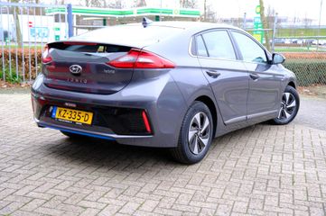 Voertuigafbeelding 2