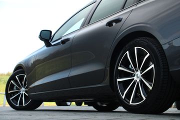 Voertuigafbeelding 12