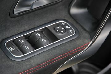 Voertuigafbeelding 34