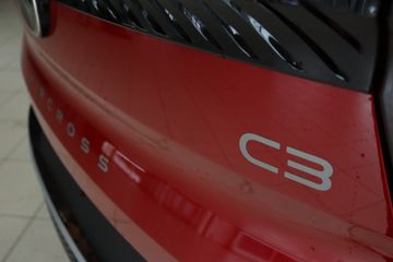 Voertuigafbeelding 12