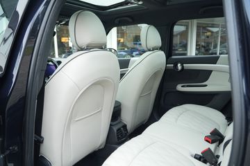 Voertuigafbeelding 7