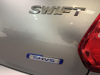 Voertuigafbeelding 8