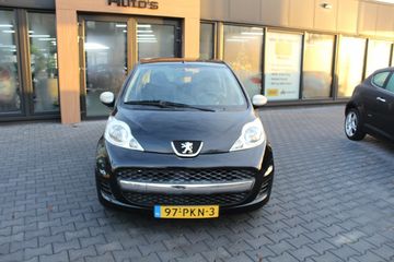 Voertuigafbeelding 2